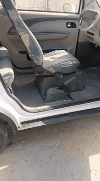 سياره كهرباء موديل 2024 جديده من الشركه المدى 120 كيلو السعر 5ملايين و500 العنوان الشباب حي الإعلام للاستفسار الاتصال على الرقم ***********
