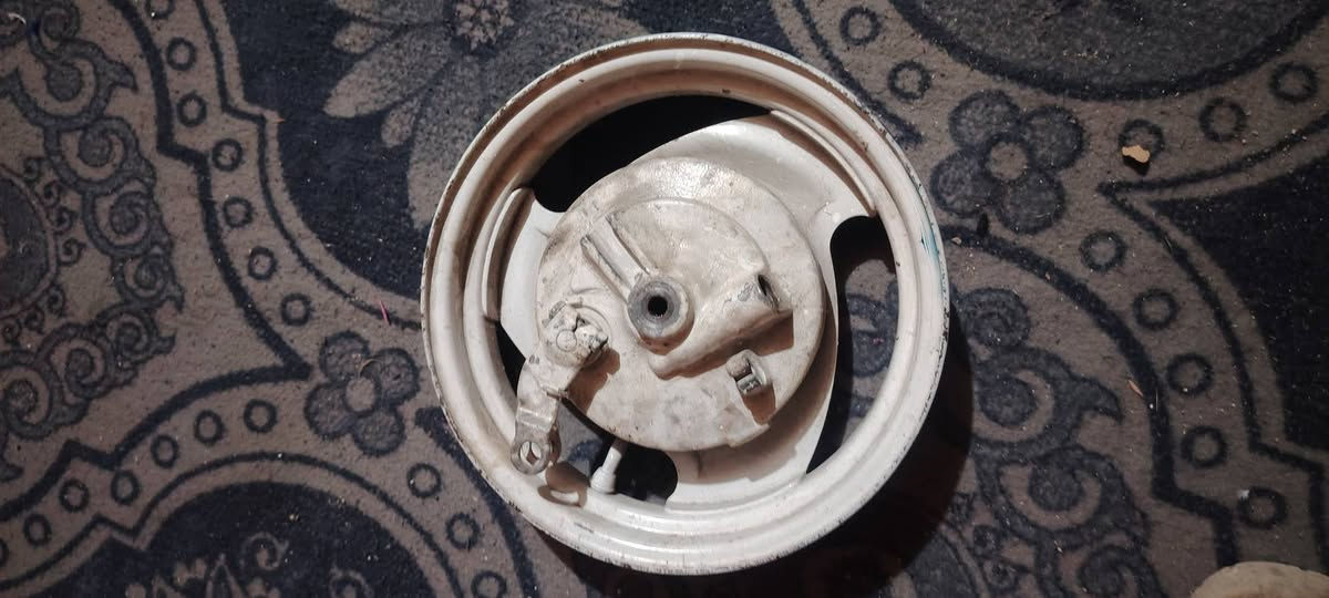 السلام عليكم من رخصت مدير الگروب
غراض للبيع مال ماكس 120 
. سلف ابلادي 49 سعره 10 تالاف 
. واقيه مال صالنصه لوليس ابلاد سعره 6 تالاف 
. كفر ماكس عدله ابلاد نضيف ختم واحد بس بي فطر بسيط سعره 30 الف وبي مجال 
. ويل امامي مع طبله مال بنز والبنز اصلي ياماهاا مال بوليس سعره 35 الف وبي مجال 
. داخل رصاصي بوليس ابلادي كامل نضيف بس بي كسر بسيط يتصلح سعره 35 الف وبي مجال 
. كفر بوليس ليموني كامل نضيف كلش بي كسر وفطر من جوه الايت يتصلح ابفايبر اگلاس سعره 35 الف وبي مجال 
مكاني كربلاء حي الحر قرب مجمع ليمونه 
الرقم ***********
