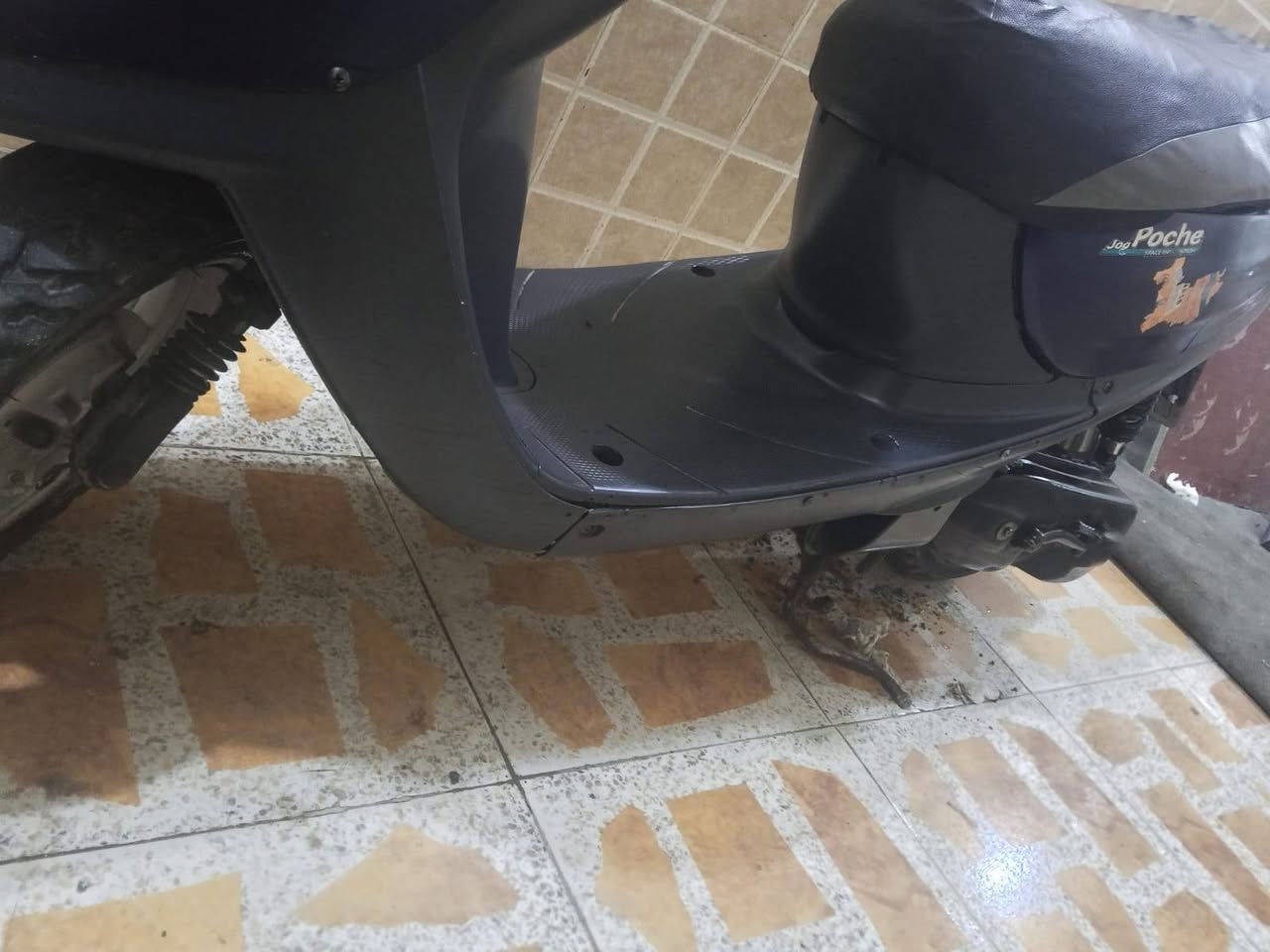 سلام عليكم دراجة منغولي جاهزة مجهزة البيع او مراوس بدراجة بطة 250
***********
