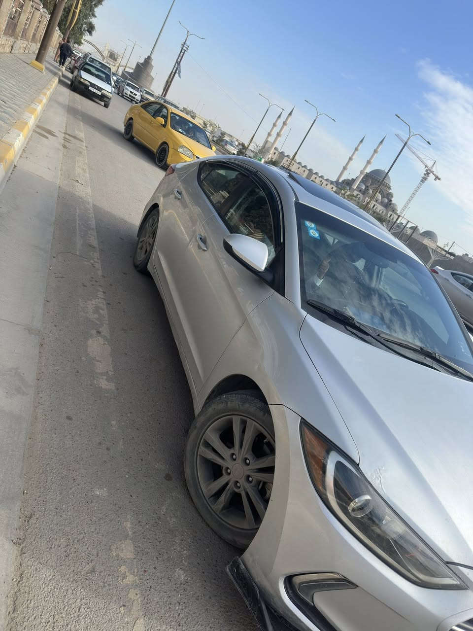 سلام عليكم 
للبيع او المراوس

النترا 2017 وارد أمريكي رقم بغداد بأسمي 
موصفات 1/1
بصمة 
فتحة 
تحكم كشنات كهرباء 
تدفئة اكشانة 
تبريد لمس 
السيارة مفولة مواصفات مناقصة شي وبأسمي 
 
الضررر : بنيد فقط 
المكان : الانبار -الرمادي 
السعر 135 وبيها مجال 
الاستفسار :***********
