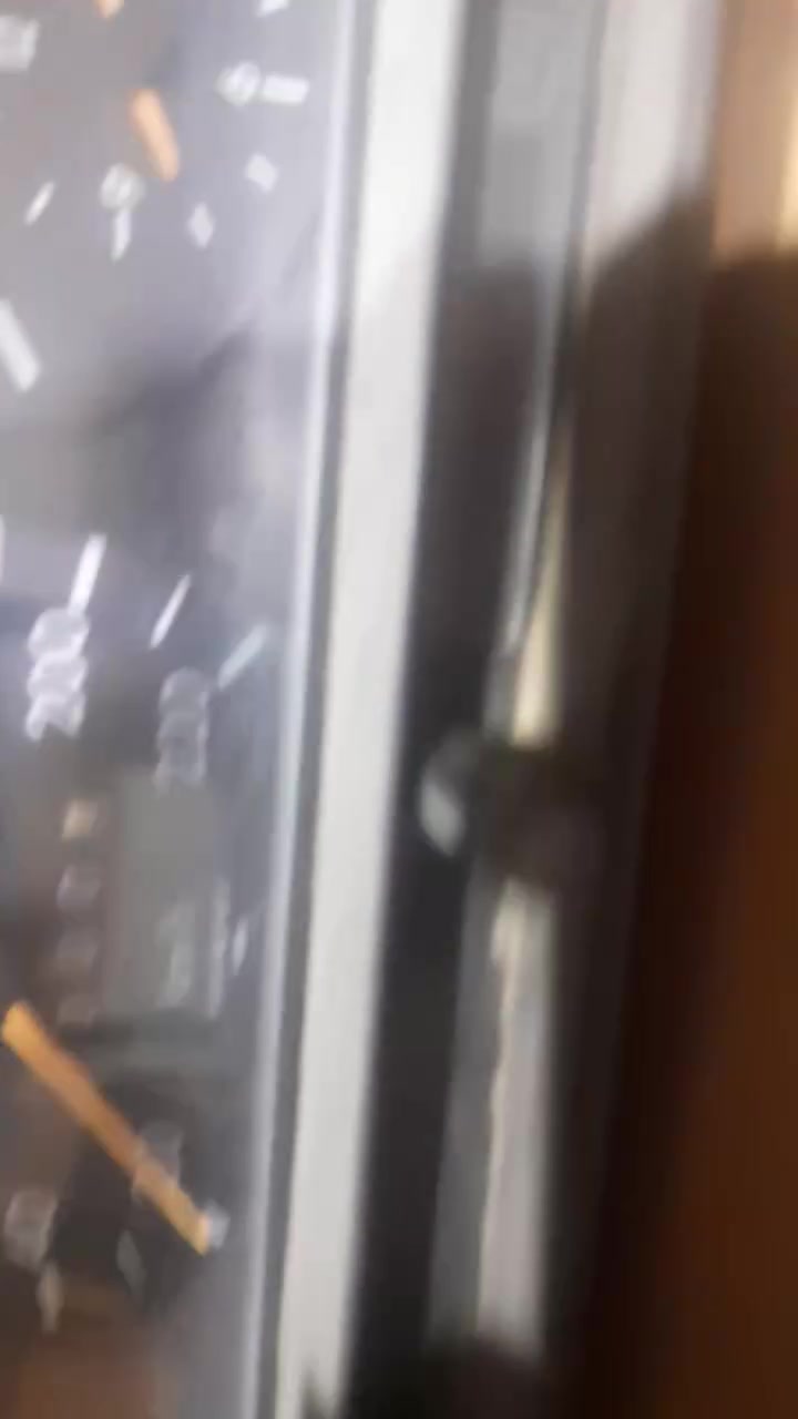 ساعه دشبول مرسدس مستعمل اصلي  طيارني ***********
