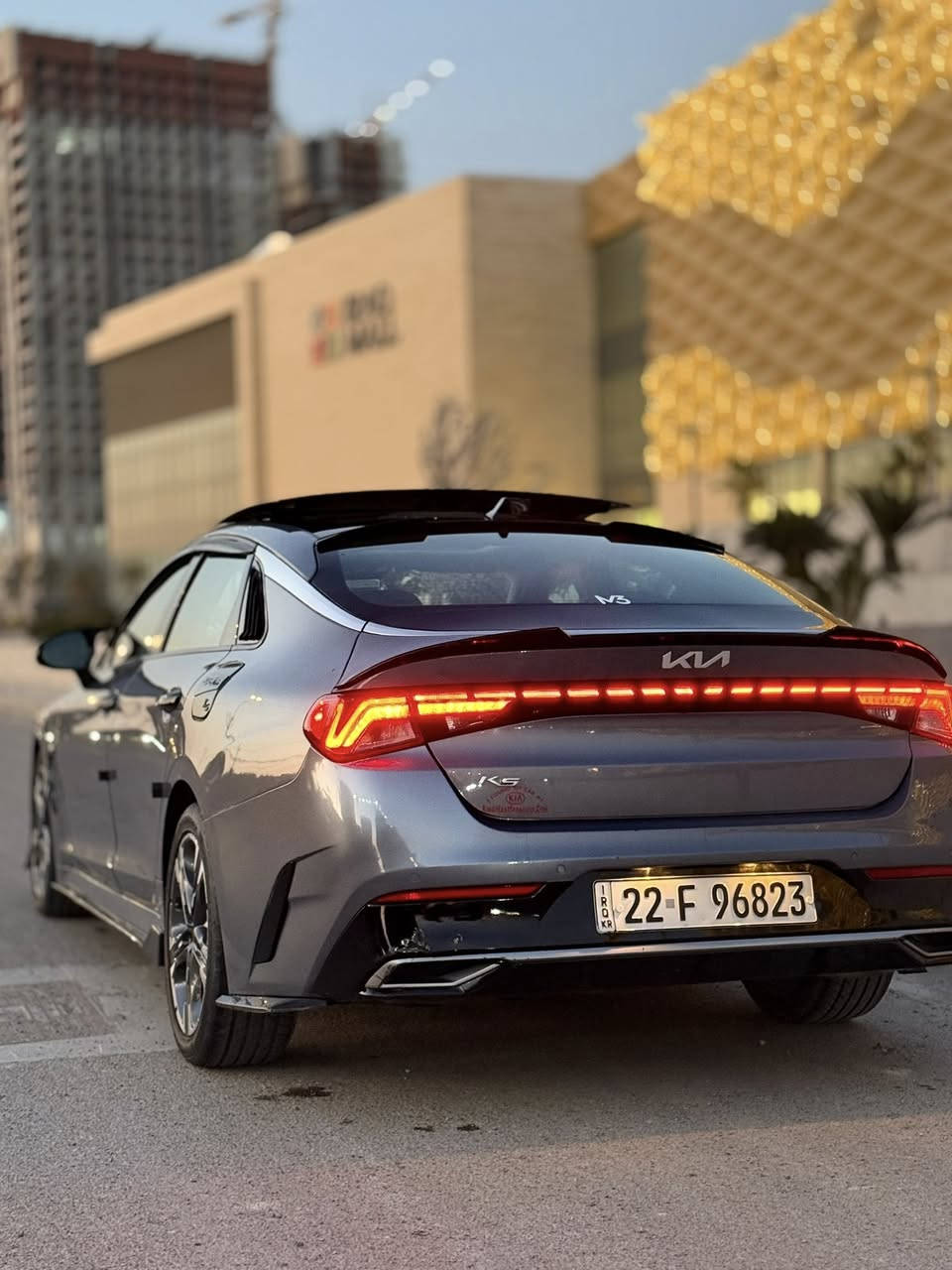 KiA _ K5 _ 2022 _ EX _ VIP
اعلى فئه بل كي فايف سياره كلين بدون حادث لغود شواصي حوض كله مكفول سياره على وضع الشركه بعدها ستيكرات وليبلات الشركه ع حطتهن  فقط جاملغات مفتوحات ونفسهن راجعات سياره كلها  ( ليبل واحد )

عداد المسافه : 55 الف كيلو متر 
حجم المكينه : 1600 تيربو 

الصبغ: اقل من ربع البنيد وجاملغ الخلفي  يعني قطعه وربع
 
المواصفات : 
بانواما _ ٤ بصمات _خمس كامرات _ كشنات 2 كهرباء _ كشنات تدفئه تبريد _ خزن ميموري بلكشنات _ شاحن لاسلكي _ قطعتين تبريد _ داخل السياره صاج ملكي _  

السعر 178 وبيها مجال 
مكاني بغداد الدوره 
***********
