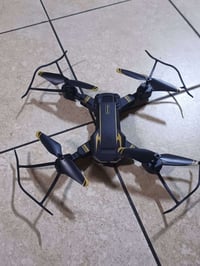 درون شحن • بطارية • ريموت كنترول