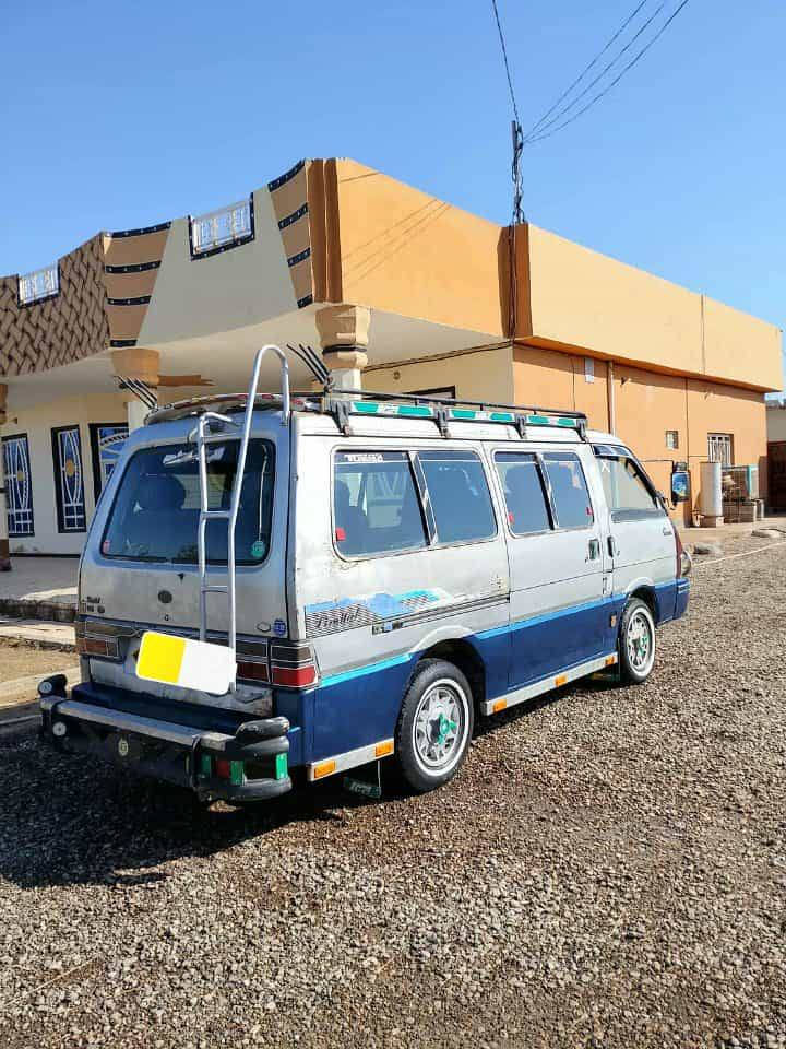 السلام عليكم ورحمة الله وبركاتة
كيا موديل 93 رقم ديالى حمل اصفر
كير محرك اگسن كله مكفول سياره جديده دوشمه صدر كله جديد 
انته عليك شغل وتطلع ربع ماتصرف عليهه دواخل كلهه جديده
للبيع السعر 60 وبيهه مجال الرقم ***********
