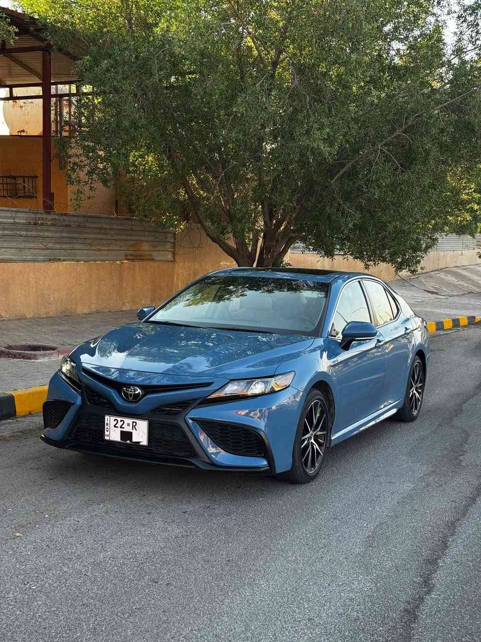 سلام عليكم 

للبيع Camry موديل(2023) SE Plus

🔹 مواصفات المحرك والاداء 

_المحرك : 4 سلندر . بسعة 2.5 لتر 
_القوة    : 204 حصان 
_ناقل الحركه : أوتوماتيكي ب8 سرعات 

🔹 المواصفات الداخليه 

_المقاعد جلد مع نظام تدفئه للمقاعد الاماميه 
_فتحه سقف 
_نظام التكييف أوتوماتيكي قطعتين 
_المقود يدعم ميزة التدفئه 
_النظام الصوتي شاشه كبيره تدعم أبل كاربلاي 
_ شاحن وايرليس

🔹نظام الامان 
_مانع الاصطدام ونظام التحذير عن الخروج من المسار ومثبت السرعه 

🔹ممشى السياره (37) الف ميل 
وارد امريكي الضرر  الباب الخلفي والجاملغ جهة السايق بدون دواخل بدون ايرباك شرط الفحص  رقم اربيل سنويه جديده سياره بأسمي تحويل ثاني يوم 

🔺السعر/ 233 $ 
مكان السياره تكريت / ***********
