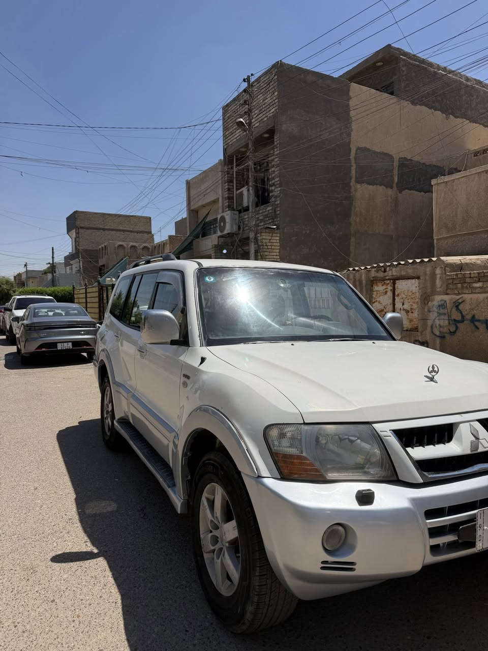 باجيرو ٢٠٠٧ خليجي محرك 3800 كير و محرك و تبريد مكفول قطعتين صبغ فقط رقم بغداد الجديد تخم تاير جديد السعر 88 مكانه بغداد حي للعامل ***********

