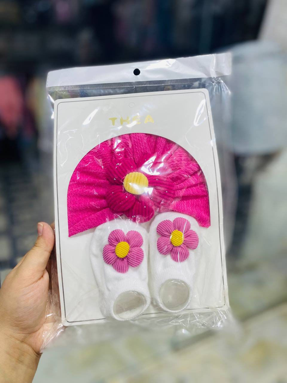 تكمل كشخة العيد والمناسبات بهذا السيت الكيوت🎀 🌸
توربان ناعم ميوُجع الرأس، وجواريب بناتية تخبل
لأن تفاصيل بنوتج تهمنا، جبنالكم هاي القطع المميزة✨🤰
💰سعر السيت 5 الاف
 توصيل داخل ديالى ولكل المحافظات 🚚
سعر التوصيل ديالى 3 بغداد وباقي المحافظات 5
📍#اليمان_بيبي/ديالى بعقوبة الرحمة قرب المنتزه
للطلب والاستفسار راسلونا ع الخاص
واتساب:***********⁩⁩⁩⁩⁩⁩⁩⁩⁩⁩
