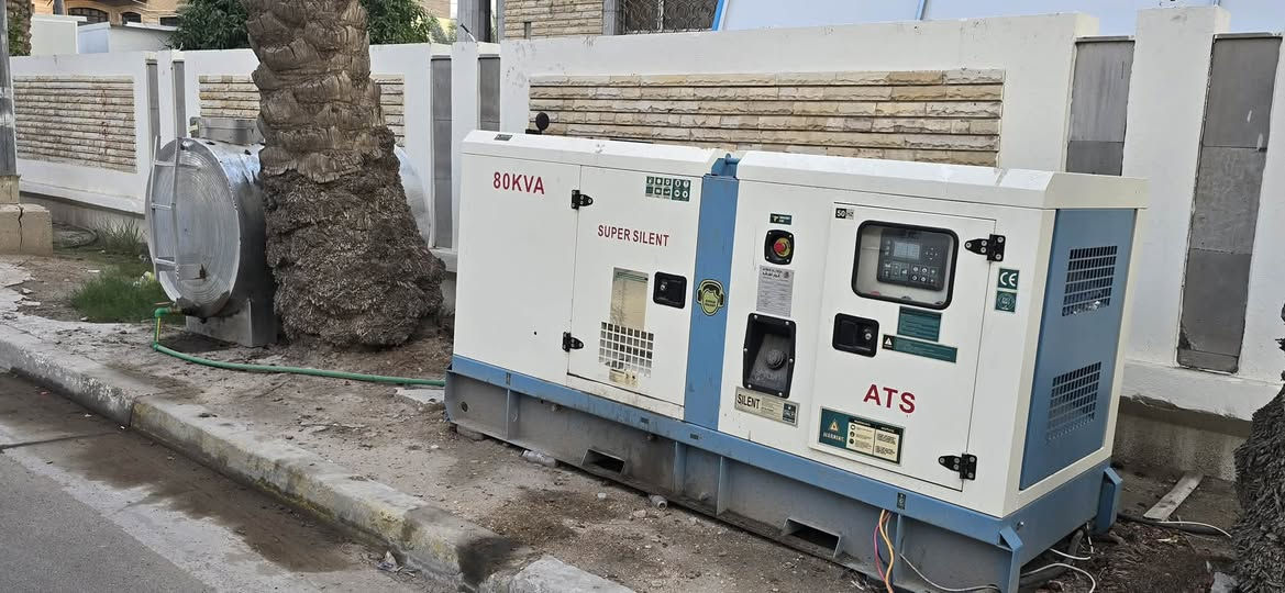 مولد 80kv كاتم للبيع شركة انوار الطاقة استخدام قليل وبعده جديد صرف قليل جداً وبعدة بلضمان مال شركة بي خاصية اطفاء من تجي الوطنية وتشغيل من تطفى كاملة مكملة بدون نواقص وياهة تانكي 1000لتر السعر المطلوب 8ملاين و900الف عنوان المولد الفلوجة للتواصل ***********
