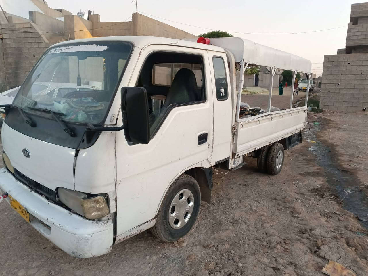 کیا ڤۆنتێرا مۆدێل 2000 ڕەقەم  دووباره 
مەکینە 2700 کەمێ بوخاری هه یە 
گێر و اکسل بەشەرت 
پاوەر و کارەبابیی مەزبوتە هه مووی ئیشەکات 
کێشەی مەدەنی بەشەرت سعری ۳۰ ورقە 
شوێن . هه وڵێر دارەتوو 
***********
