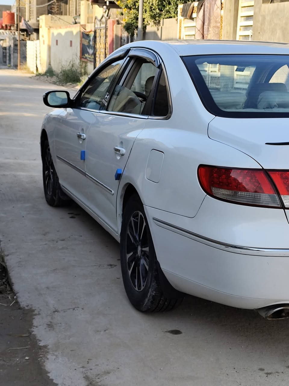 هونداي ازيرا 2008 خليجي نجف رقم حلو مميز مصبوغة حزام بدون دواخل مكينة 2700
كير ومكينة كفاله تخم تاير نظيف نسبة 80%  رقم انكليزي مداور ثاني يوم مكان السيارة بابل الهاشمية 
السعر 95$ وبيه مجال قليل 
*********** واتساب
