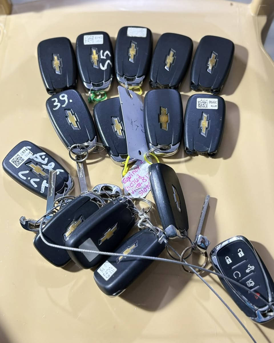 السلام عليكم توفر بصمات شوفرليت اصلي تفصيخ 🇺🇸

عرض خاص// عرض خاص// عرض خاااص

سويلك نسخه اضافيه  بصمه اصليه وامن ع سيارتك في حال ضياع البصمة 

كمارو / ماليبو / موديل 2017 الى 2024

اكوينكس / موديل 2017 الى 2024

ترافرس / موديل 2017 الى 2023

  سعره بصمة + وبرمجة (( 75 الف فقط ))

📍مكاني بغداد الشالجية
📞***********           // توصيل عندي
