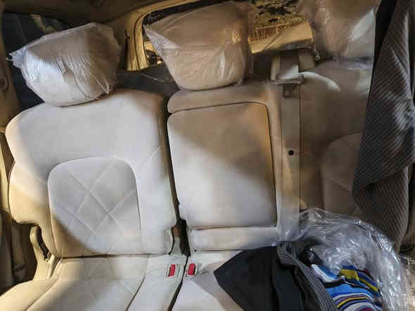 نيسان باترول سيف العرب
موديل ٢٠١٠
بيع مستعجل 
السعر ١٧٠
رقم بغداد دولي باسمي
هاتف ***********
