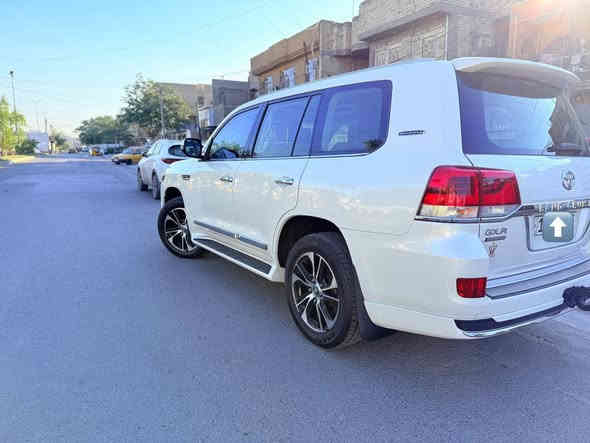 السلام عليكم
لاندكروز 2021 بحريني اصلي مكفولة كفالة عامه ماشية 93 الف فول 1/1
مواصفاتها
8 ايرباكات 
كشن 3 حركات
3شاشات 
كشنات جلد
رقم بغداد دولي 
تحويل ثاني يوم
السعر 580$ وبيها مجال بسيط للاستفسار الاتصال
***********
