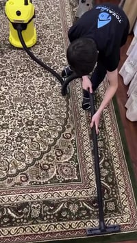 تنظيف كافه الزوالي والكاربت اصبح موقعي لا هوسه المي🪣💧ولا يحتاج مساحه ب...