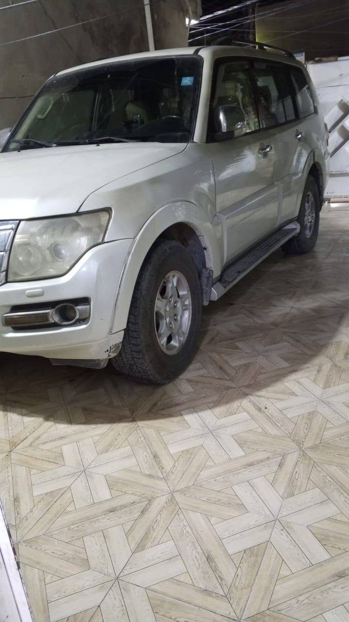 مستعجل علة بيعهة باجيرو وارد خليجي موديل ٢٠٠٩رقم بغداد انكليزي مكينة كير حدادية خير من الله فول مواصفات بيهة قطع صبغ اثر جراد العنوان واسط السعر ٩٧
رقم الهاتف ***********
