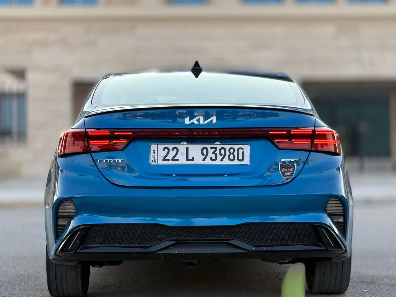 السلام عليكم كيا فورتي موديل 22 للبيع 

بيهه صبغ بنيد بدون تبديل وجاملاغات اماميه بارد فقط 

كير ومكينه مكفولات ماشيه 29 حقيقي 

السياره فول عده الفتحه السياره كلش حلوه وجاهزه متصرف عليهه ربع دينار 

السعر: 148 وبيهه مجال للشراي 

للتواصل : ***********
