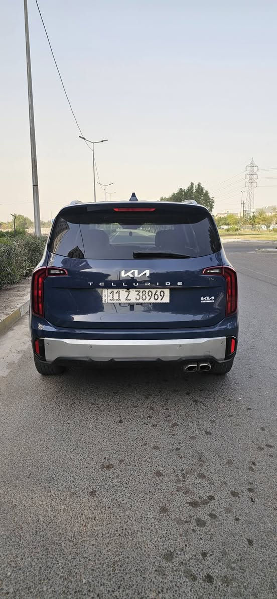 السلام عليكم ورحمة الله
للبيع سيارة: كيا تيلورايد  S وارد امريكي  موديل 2023
رقم بغداد الجديد   تحويل مباشر للمشتري
•الضرر:  واضح بالصوراو بالسونار او رقم الشاصي موجود ويه الصور   ايرباك دركه او دشبول  ضاربات 
•

•المواصفات :
▪️السيارة: كيا تيلورايد S لون ازرق بحري
▪️المحرك: 3.8L (ستة سلندر)
▪️العداد: 52000 الاف ميل  
▪️حجم الويل: ويل كب حجم 20 مع طقم تايرات بحالة ممتازة مشلن 
▪️تحديد مسار
▪️سلايت روف [ فتحة سقف ]
▪️خاصية تحديد المسار
▪️رادار امامي للتوقف التلقائي
▪️حساس خلفي
▪️حساسات و رادارات الاجتياز الجانبية (نقاط عمياء)
▪️كامرة خلفية دوارة اصل مع الستيرن
▪️تحكم فول كهرباء لمقعد السائق 
▪️شاشة الدشبول حجم كبير للتحكم بايعازات السيارة
▪️كشنات السيارة جلد اسود اصل
▪️تدفئة الكشنات المقدمة
▪️السيارة 7 راكب
▪️ثلاث قطع تبريد
▪️تشغيل عن بعد
▪️سستم صوت
▪️المقاعد الخلفية منفصل ملكي
▪️تحكم ستيرن جهتين بلوتوث وحاكية وكروس سرعة وتحكم صوت 
▪️نظام ABS مانع انزلاق

السعر المطلوب 265 ورقه مع المجال بسيط او مراوس حسب القناعه
 
للاستفيار اكثر الاتصال او واتس اب على: ***********
مكان السياره بغداد حي العامل من جهة السريع
