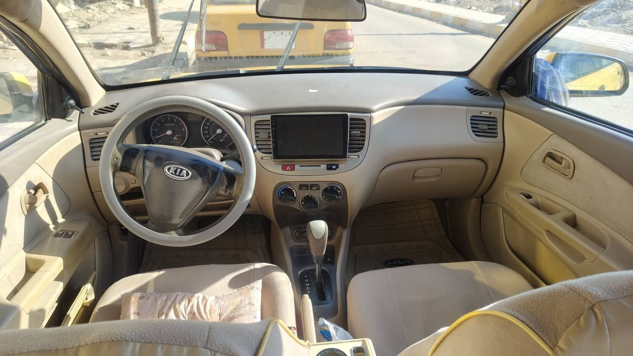 السلام عليكم 

كيا ريو 8 خليجي تبديل باب الامامي الايمن وجاملغ امامي الايسر بدون دواخل مكينه قبل شهر شادها وكير كفالهه
رقم قادسيه دولي العنوان ناصريه مركز 
السعر 72 وبيه مجال بسيط
***********
