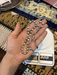 عندي ٧٥٠ فضة نضيف وعلى الفحص خام من دون خرز او حجر قفل ٤ ونص 077756514...