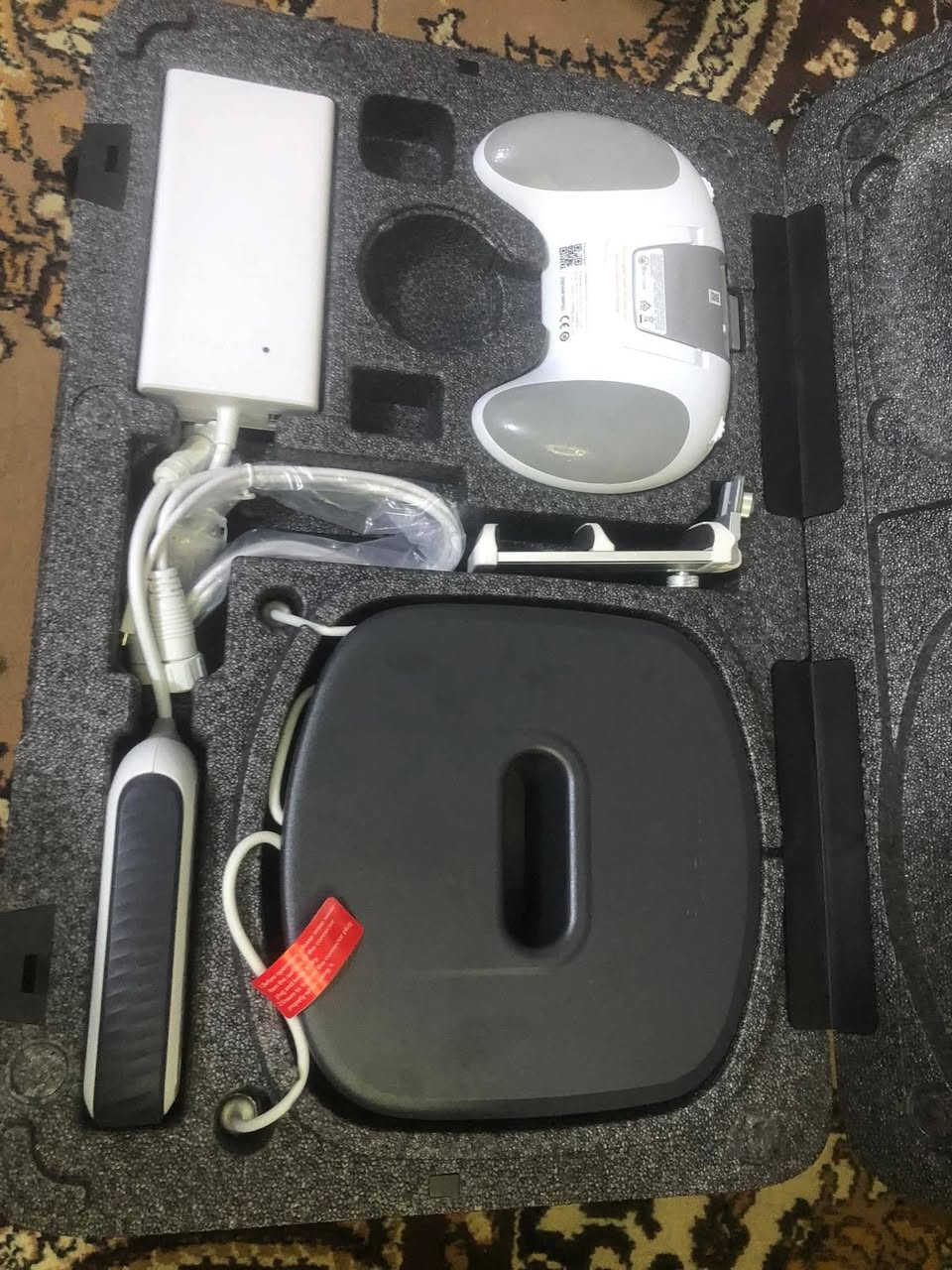 درون مائي بهاذه الشكل عندي منه قطعتين اخوان شرط شغل يعني كبل شغل وصور برنامجهه شغال اخوان لحد يكلي معروضه بفلان سعر اني كلامي واضح وثنينهن جدد السعر 300 الميعرف موصفاتهه بس يكتب عليهه تطلع موصفاتهه شحن 4سعات فور كي وهواي ميزات بيهه


**إذا كنت صاحب هذا الإعلان وتريد حذفه لأي سبب، رجاءا أرسل رسالة إلى الدعم الفني**