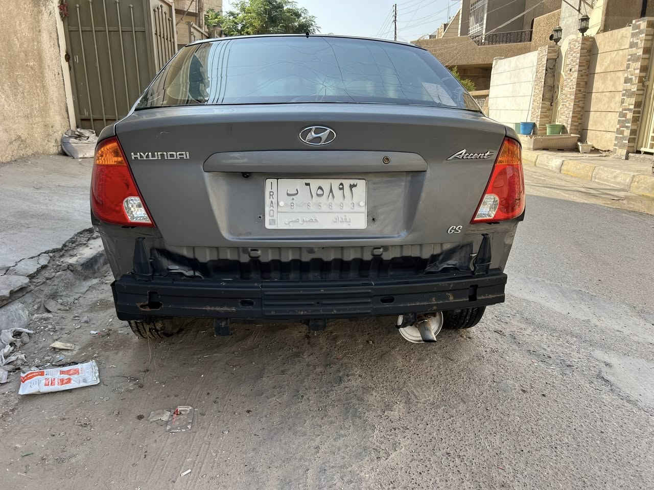 السلام عليكم اكسنت فيرنا للبيع تك بال 
اوتماتيك تبريد شغال موديل 2005 وارد امريكي مكينة 1600 قطرتين ماشية 143 الف شاشة كامرة تايرات نضاف باتري جديد دهن كير وفلتر جديد كهربائيتها شغالة كلها حادث امريكا طخة بسيطة بالبجم وبالعراق بيهاطخطخات بسيطة السيارة كاملة سمكرة 90‎%‎ يحتاجلها صبغ ودعامية امامية الدعامية الخلفية موجودة السيارة شوفت عينك صدرها 50‎%‎ عارضها 40 وبيها مجال مكاني بغداد غزالية *********** 
معجبتك السيارة وشفتها غالية عليك ادعيلنة بالرزق
