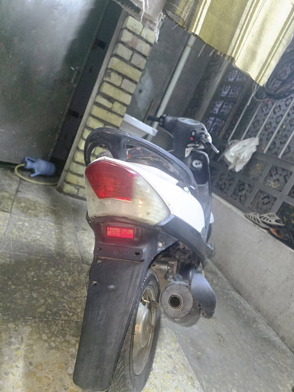 للبيع ماكس منغولي
نكره سلف 
بوشه ٤٩
زوج تايرات جدد 
باتري جديد

نقص قبق هندر فقط
سعر ٣٠٠الف 
مكان البياع حي تراث
***********
