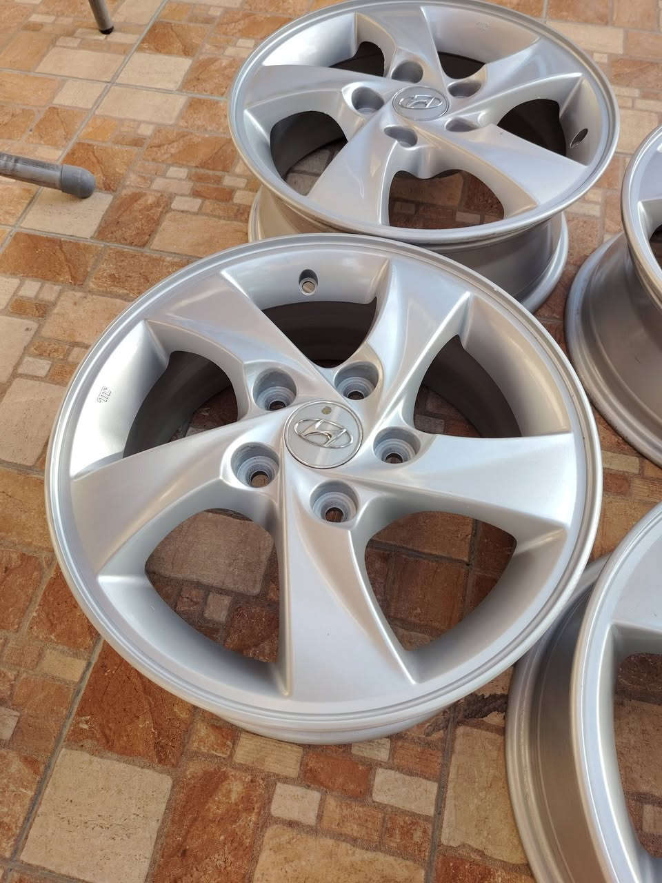 جنط كوري اصلي
قياس 15
خالي من العيوب
السعر 120 
0795816373


**إذا كنت صاحب هذا الإعلان وتريد حذفه لأي سبب، رجاءا أرسل رسالة إلى الدعم الفني**