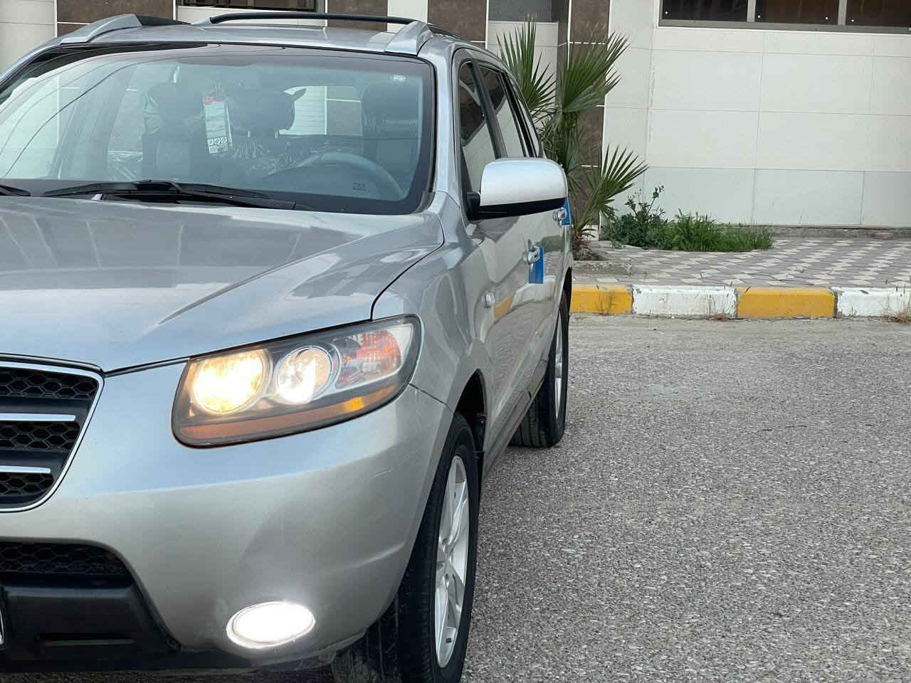 سنتافيه موديل 2009 كصه جنطه شغل درجه اوله جاهزه من كلشي متومه حصت كاز كل المحافظات  للبيع السعر 50 وبيهه مجال المكان ناصريه ***********
