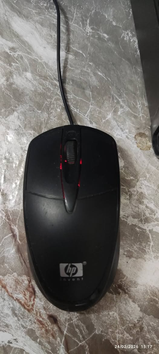 السلام عليكم
للبيع حاسبة hp كاملة ( كيس HP + شاشة DELL حجم ١٩ بوصة + كيبورد DELL + ماوس hp ) مستعملة فترة قليلة جداً بسعر ٨٥ آلف شامل التوصيل بغداد فقط.
المواصفات :...........
Windows 7 Professional 
Processor : Pentium (R)Dual-Core E5800 @ 3.20GHZ
Installed Memory (RAM) 4.00GB
Intel (R)G41Express Chipset.
(Microsoft Corporation WDDM1.1)
Chip Type: Intel (R) 4Series Express Chipset Family.
Total Available Graphics Memory:
1294MB
2HDD - 320GB + 250 GB
2CD ROM DVD
..............   
Monitor Tupe:
Dell E 1912H (Analog) 60Hertz.


**إذا كنت صاحب هذا الإعلان وتريد حذفه لأي سبب، رجاءا أرسل رسالة إلى الدعم الفني**