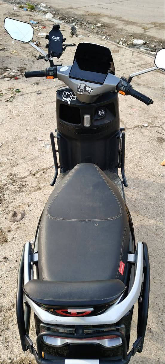 ماطور تيسلا معروف الماطور انطيك شرط تروح تفحص باتريات شرط الماطور سرعه 70 يمشيك فوق 70 كيلو حسب الوزن والسرعه الماطور لا جلخ لا كسر احلى من الصور والله بصمتين لايت عالي حيل ويتحمل وزن حيل واستخدام حيل قليل  لا احد لا يكسر بي اخوان والله مشتري المليون 300 الشراي يتصل او يراسلني واتساب ***********
