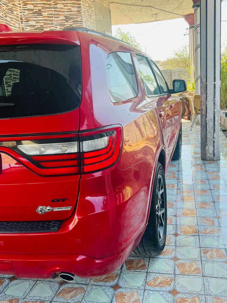 السلام وعليكم 
من رخصت الادمن المحترم 
للبيع دورنكو احمر طماطي موديل ٢٠١٧ وارد امريكي حادثهة بابين صفحة السايق وبيهة صبغ قطعتين  السيارة فول مواصفات جي تي محدثة ٢٠٢١ ويل ٢٠ فتحة شاشة جبيرا مري قلاب كشنات كهربائي جلد تدفئة تبريد السيارة حلوى وناصبة احلى من الصور المكان البصرة اي ستفسار تصال على ***********
