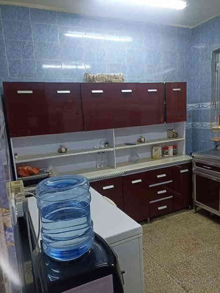 السلام عليكم شقه لبيع مساحه 100 متر مجمع الحمر طابق الاول الشقه مطلوبه 8 ملايين ويتم خصم مبلغ من السعر القسط مالتها 49 الف بشهر مصفره كهرباء ماء 
السعر 80 مليون 
الاتصال على رقم 
***********
