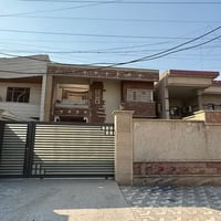 دار للبيع المساحه ٣٠٠متر الابعاد ١٠في٣٠ متر الموقع البنوك مربع الكنيسه...