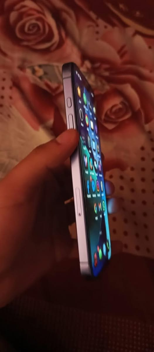 سلام عليكم
ايفون ١٦ بلاس مكفول ماستر بطاريةً٩٥ وتر بروف ذاكره ١٢٨ شرق اوسط ونضيف بي بس نقطه سوده صغيره بطرف شاشه ابد مأثره ع لمس ولا شويه اريده فقط مراوس


**إذا كنت صاحب هذا الإعلان وتريد حذفه لأي سبب، رجاءا أرسل رسالة إلى الدعم الفني**