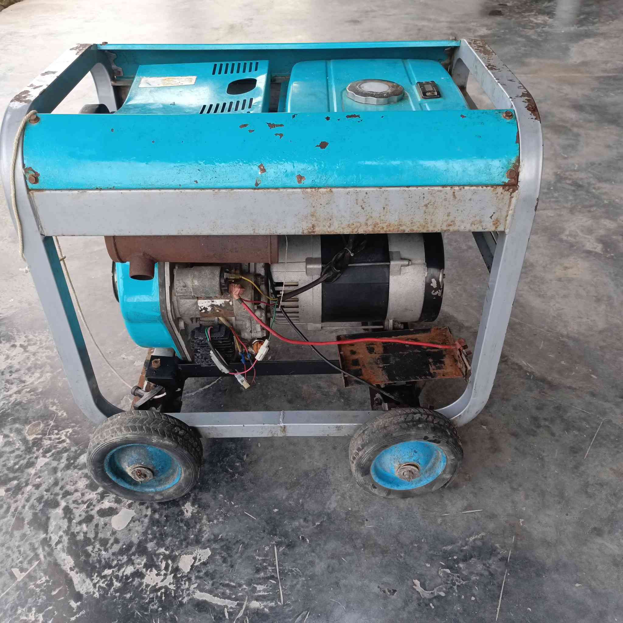 السلام عليكم عندي هاي مولده لبيع 
كامه نضيف كلش شغاله على الشغل


**إذا كنت صاحب هذا الإعلان وتريد حذفه لأي سبب، رجاءا أرسل رسالة إلى الدعم الفني**