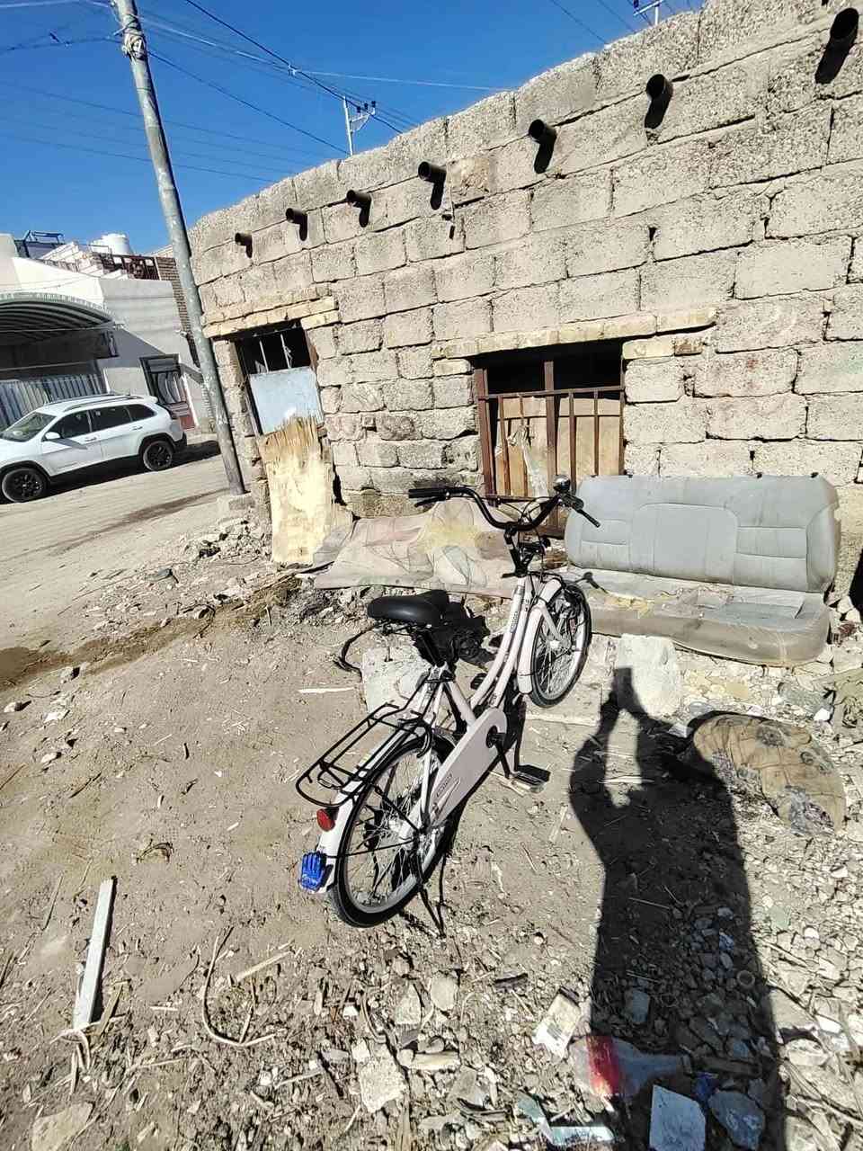 سلام عليكم بيسكل نضافته 99/100 بيسكل حلو كلشي ما ناقصه ❤
غراضه كامله كلهن مديل2021 سعره140بي مجال قليل 🔥
 المو شراي لا يتعبني🔥🔥
***********هض رقمي 🌹🌹
