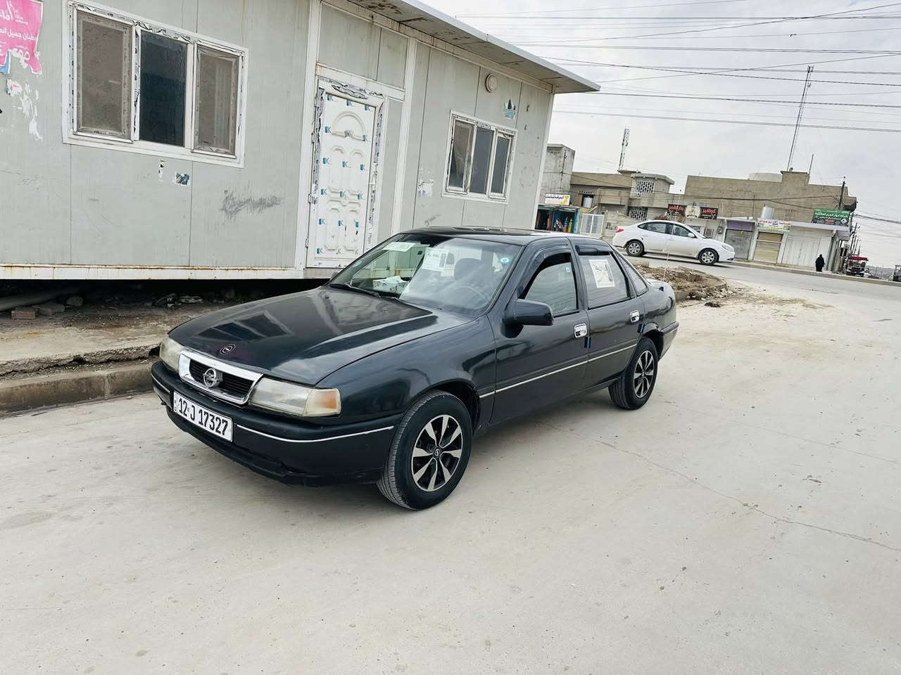 سلام وعليكم فكتره محرك 18 موديل 91 مصبوغه عام جماليه كاربون بيها سياره بسمي تريد وكاله تريد تحويل السعر 42 بيها مجال   العنون موصل الأيمن الهاتف ***********
