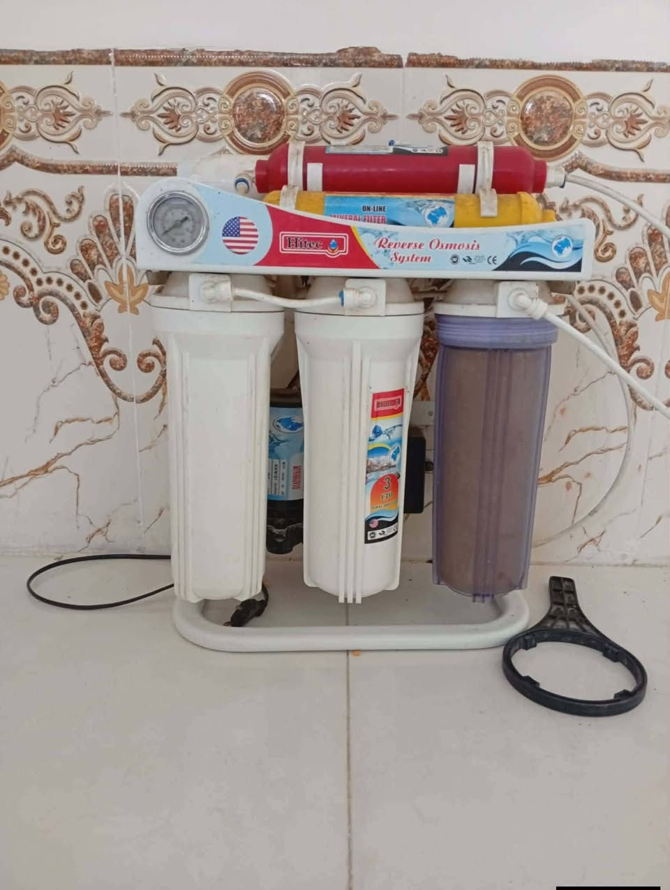 لللبيع
الكنتور حطاطه سعر ٢٠٠
فلتر سعر ٦٠
وبيه مجال ع خاص
رمادي جزيره
*********** للاستفسار
