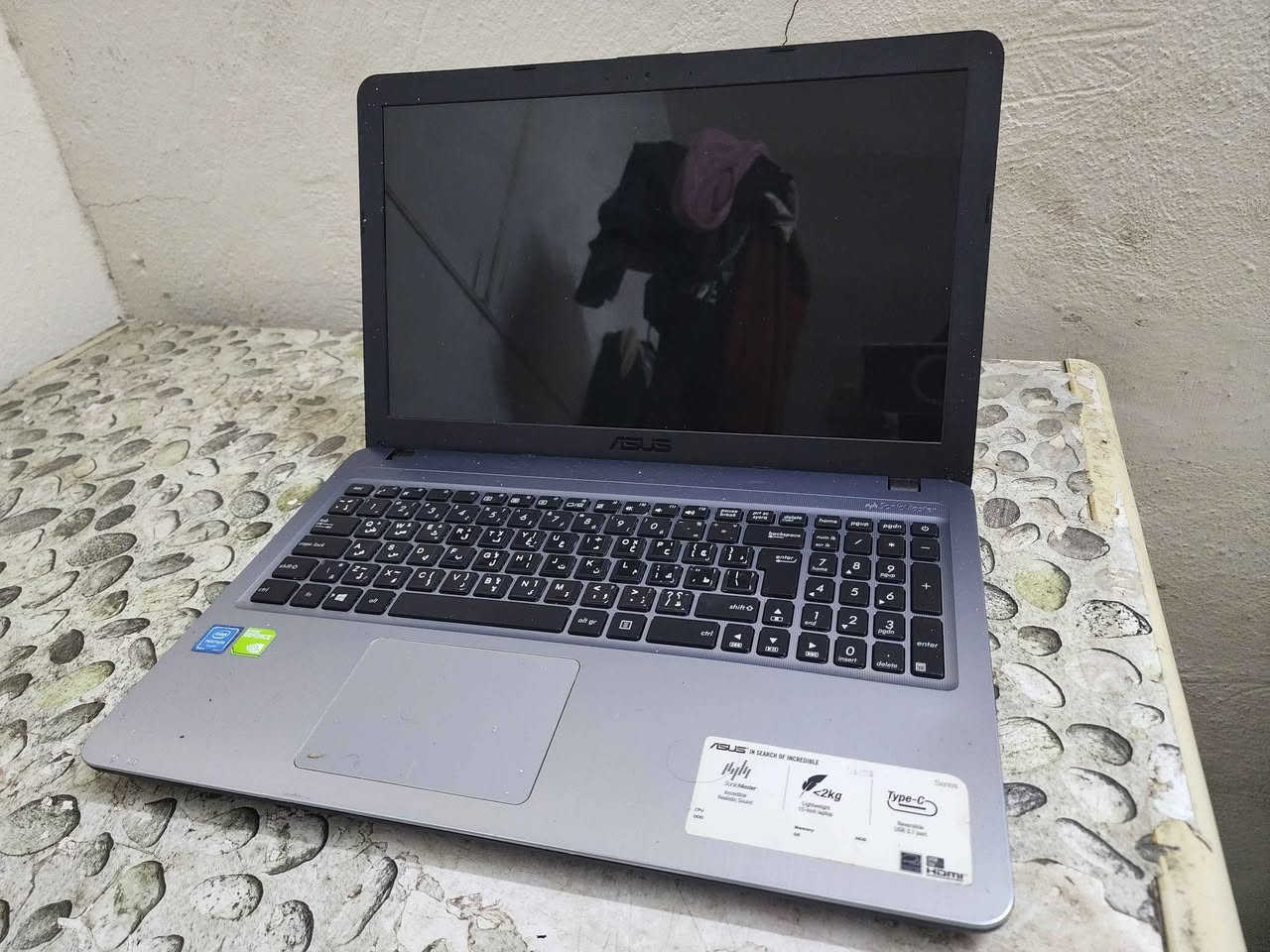 لابتوب ازوز 
معالج Pentium حديث N3700
رام 4 كيكا 
هارد 1 تيرا Hdd سلم سريع جدا 
كارت شاشة خارجي Nvidia geforce m810
1 كيكا 
شاشة حجم 15.6 انج 
بطارية ممتازة حدود ساعتين 
شاحنة حديثة 45 واط 
مداخل USB3 و Type c
السعر 125 الف قفل 
 توصيل متوفر بغداد, العراق


**إذا كنت صاحب هذا الإعلان وتريد حذفه لأي سبب، رجاءا أرسل رسالة إلى الدعم الفني**