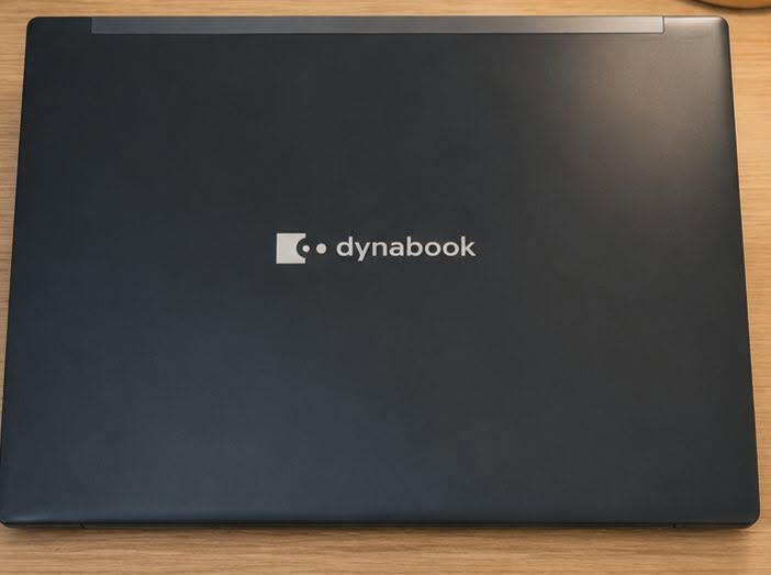 السلام عليكم
لابتوب للبيع السعر 400 قفل ما بي مجال لابتوب مليان موصفات 

Dynabook Portege X30-J                اسم لابتوب

 وماصفات.

المعالج: Intel Core i7 من الجيل 11.

الذاكرة: 16 جيجابايت RAM.

التخزين:  بـ SSD بسعة 512 جيجابايت 

الشاشة: 13.3 إنش بدقة FHD

الوزن: 900كغم

المنافذ: USB-C، USB 3.0، HDMI

قارئ بطاقات ولوحة مفاتيح بإضاءة

منفذ شحن؛ تايب سي 

شاشة لمس 

منفذ شريحة يعني يصير تحط به سيم كارت 

نظام ويندوز

وأكو به بعد مواصفات بس هذه أهمها 

التواصل خاص 

ملاخضة الصورة مولدة بل ذكاء الاصطناعي

مكاني گيارة


**إذا كنت صاحب هذا الإعلان وتريد حذفه لأي سبب، رجاءا أرسل رسالة إلى الدعم الفني**