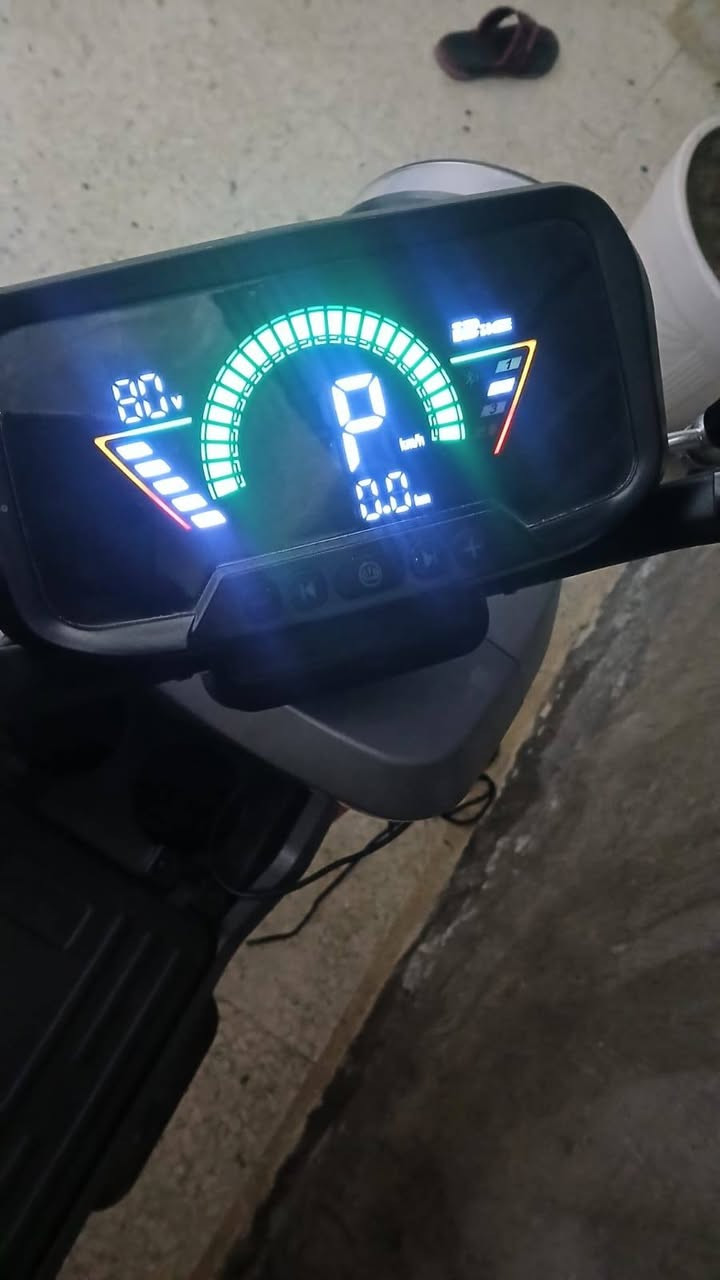 دراجه شحن للبيع دراجه خير من لله بعده جديد ماطلعين  مكان الحسينيه  ***********
