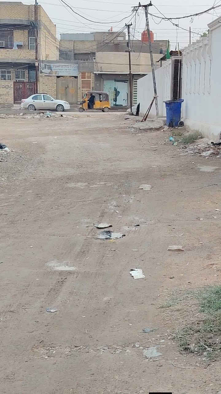 السلام عليكم يبت للبيع طابقين ازعفرانيه قرب معمل الغاز   مساحه 80متر طابو زراعي سند 25
واجهت 8 والنزول 10 يحتوي على 3غرف +الاستقبال يبعد عن التبليط الرئيسي٢٥ متر

 مكان البيت شارع الجواهري قرب اسواق حسون

  البيت طابو زراعي سند ٢٥     السعر ٤٥ 

رقم ***********
