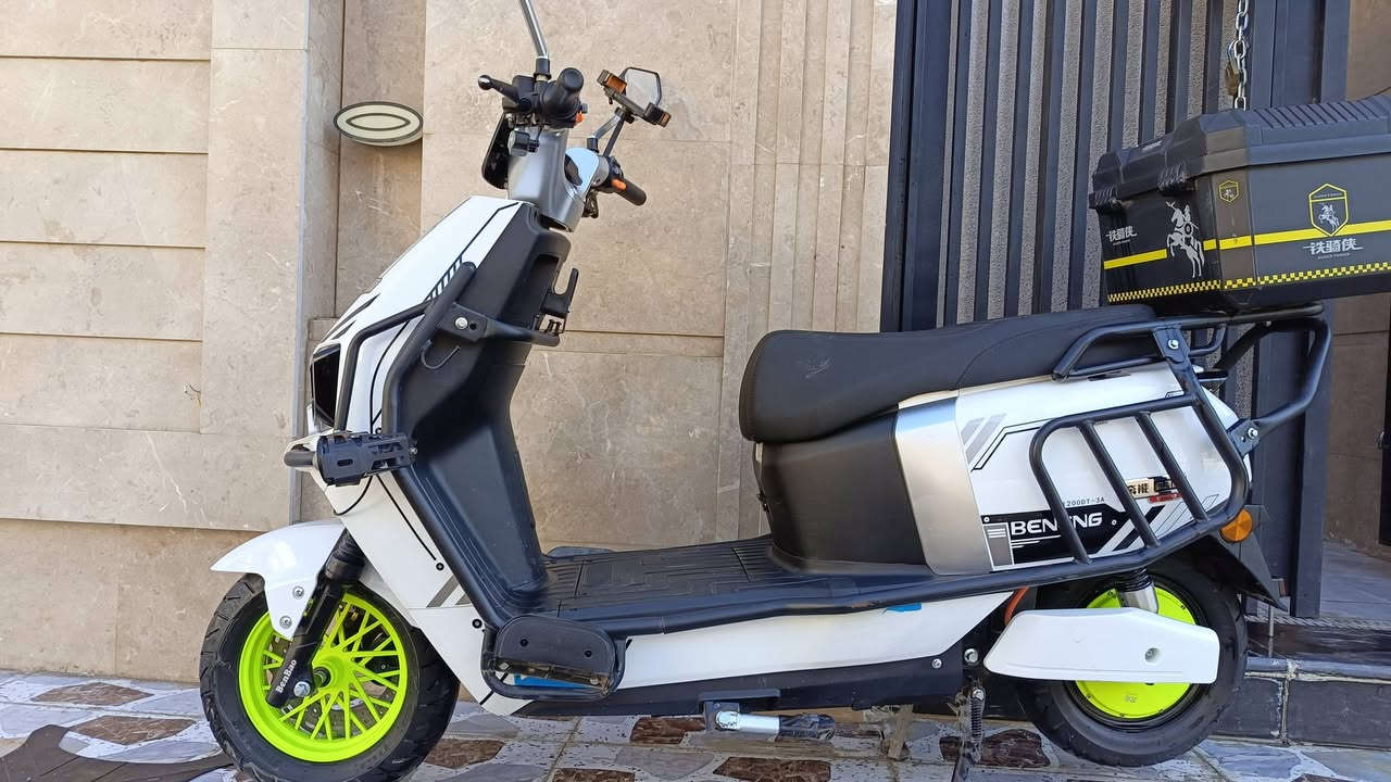 السلام عليكم دراجه شحن ام عيون الوحش دراجه 6بطاريات  4 نمر دبل لايت عالي ناصي رماش لايت زنون ملف 2000 دراجه خير من الله وياها بصمه وسويج فقط درع امامي وهيه بعد معروفه
عنواني بغداد الشعب
 رقمي *********** واتساب او اتصال
