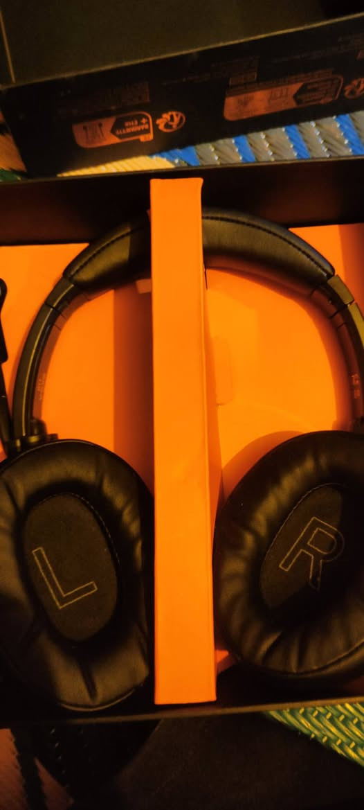 مكلف بنشرسماعه ماركه گيمنك بيها بلوتوث وبيها دنكل مال العاب تريدها اغاني تريده العاب كتبولنه سعر بس  بدون كسران


**إذا كنت صاحب هذا الإعلان وتريد حذفه لأي سبب، رجاءا أرسل رسالة إلى الدعم الفني**