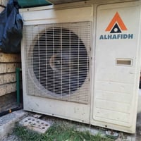 الحافظ طنين وثلت جهاز نضيف جدا  سعر 600 وبي مجال رقم الهاتف 0771698292...