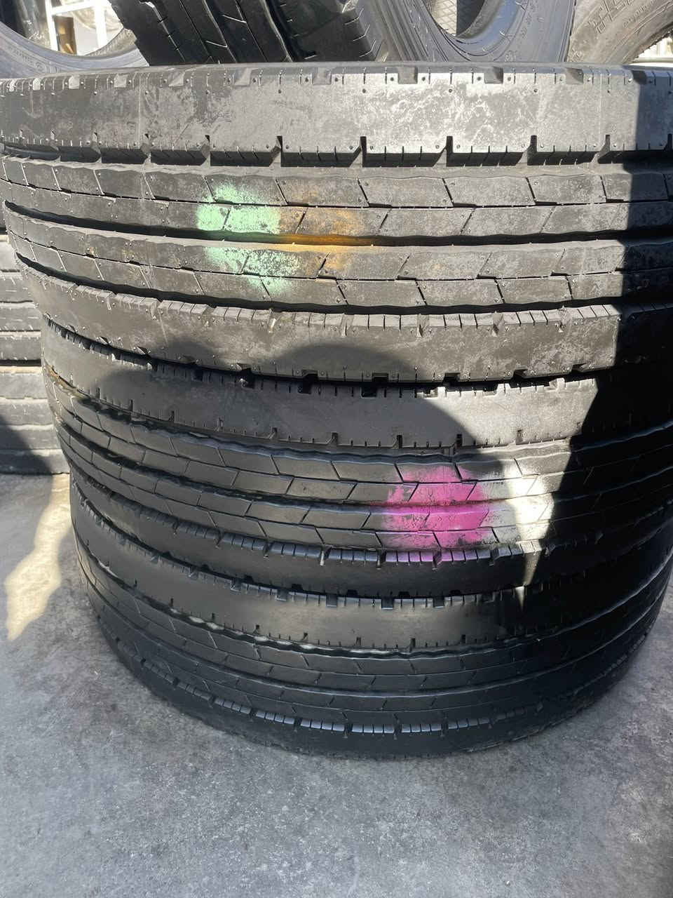 وصول حاوية تاير ياباني كوستر مكفول عروض خاصة الحجم (17:5) سعر الزوج 120 الف مكاني مجمع مشن بغداد يوجد توصيل 🚚 
***********  #كوستر #كوسترات ♥️ ♥️
