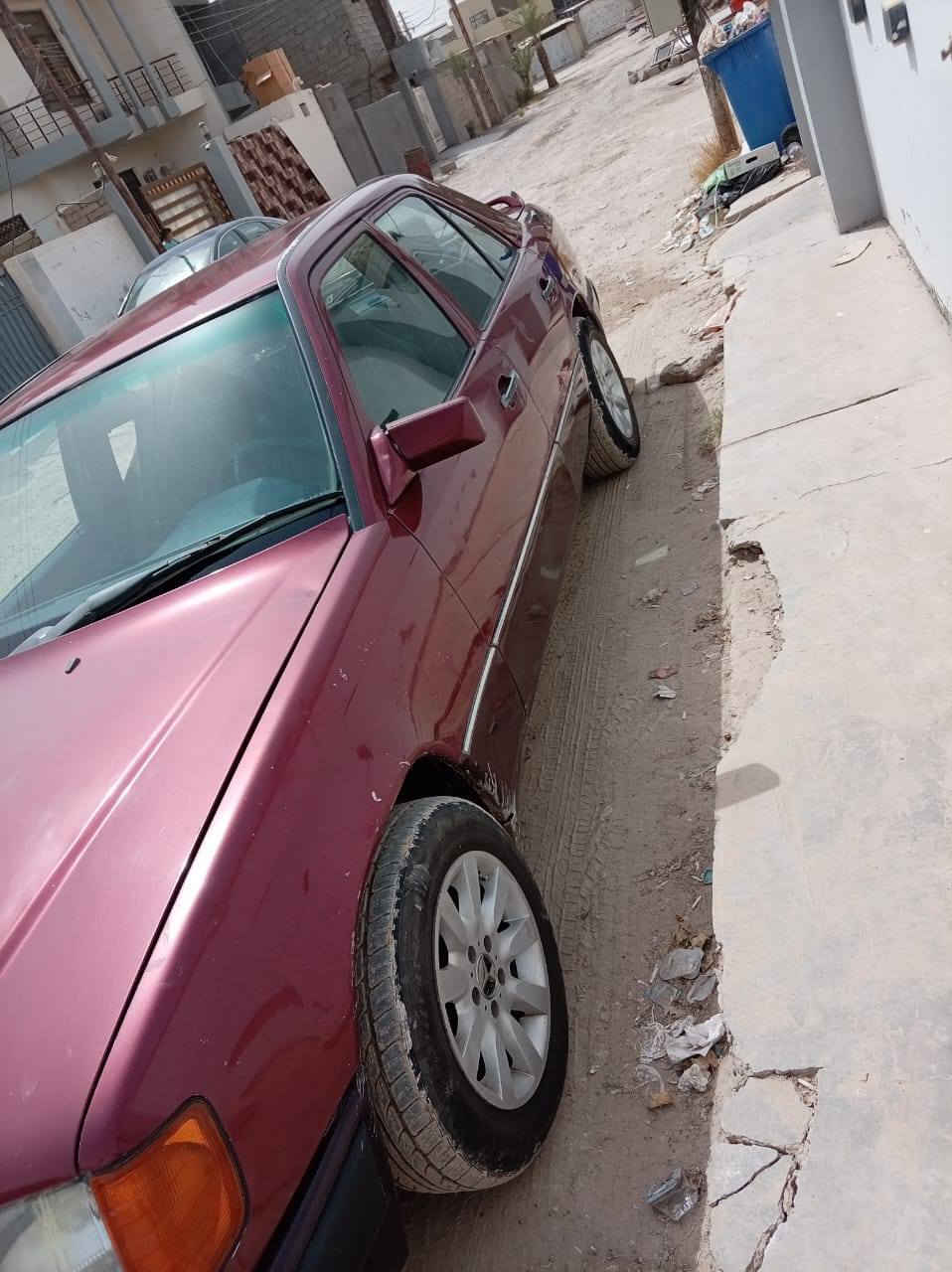 مارسدس دب 300C موديل 89 محدثه 92 كير ومحرك بلادي مبدل تخم تاير وايرات بلاكات بلكات نوزلات فيتبمات زوج صدر امامي خلفي تبريد شغال سنويه ساقطه صار سنه خياس مابيها طخات مابيها  بس المحرك مستحق تجفيتت
37وبيها مجال الاتصال ع رقم تالي 

***********
