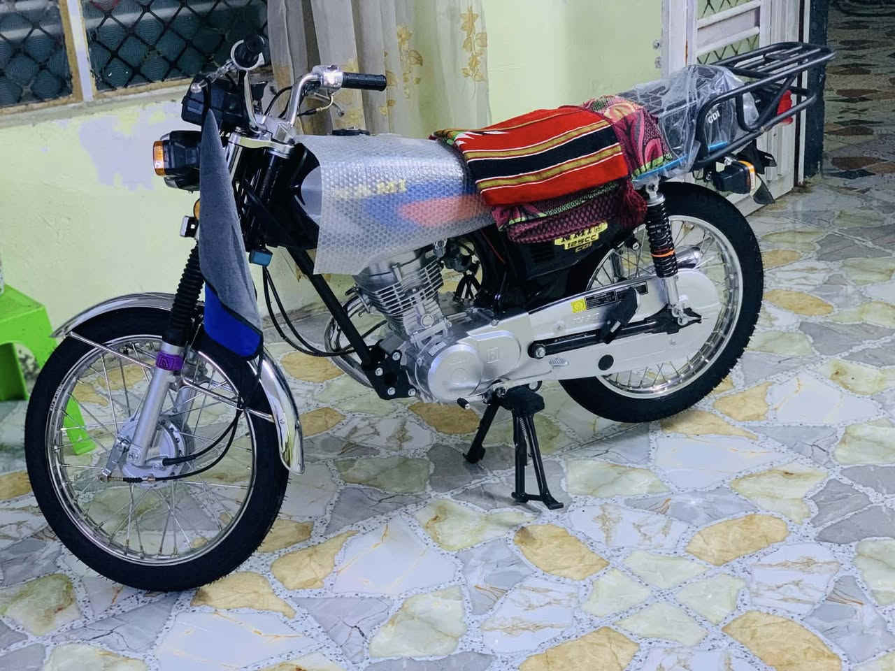 السلام عليكم دراجه للبيع نامه تعمير25 كله بلاد أوراق سكنر دراجه ما ناقصه برغي وشوفت عينك السعر 925وبيه مجال  مكاني الحله سياحي رقمي ***********
