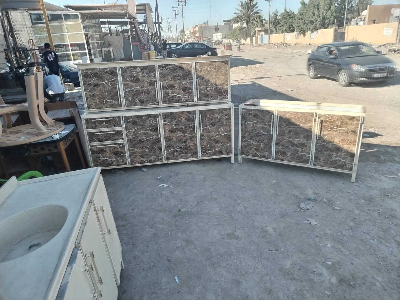 السلام عليكم ورحمة الله وبركاته كانتر مترين وسنك متر ونص مرمر اسود وكاونتر متر ونص وسنك متر وربع مرمر العنوان بعقوبه مدخل ام الكرفس *********** السعر اتصل ودلل
