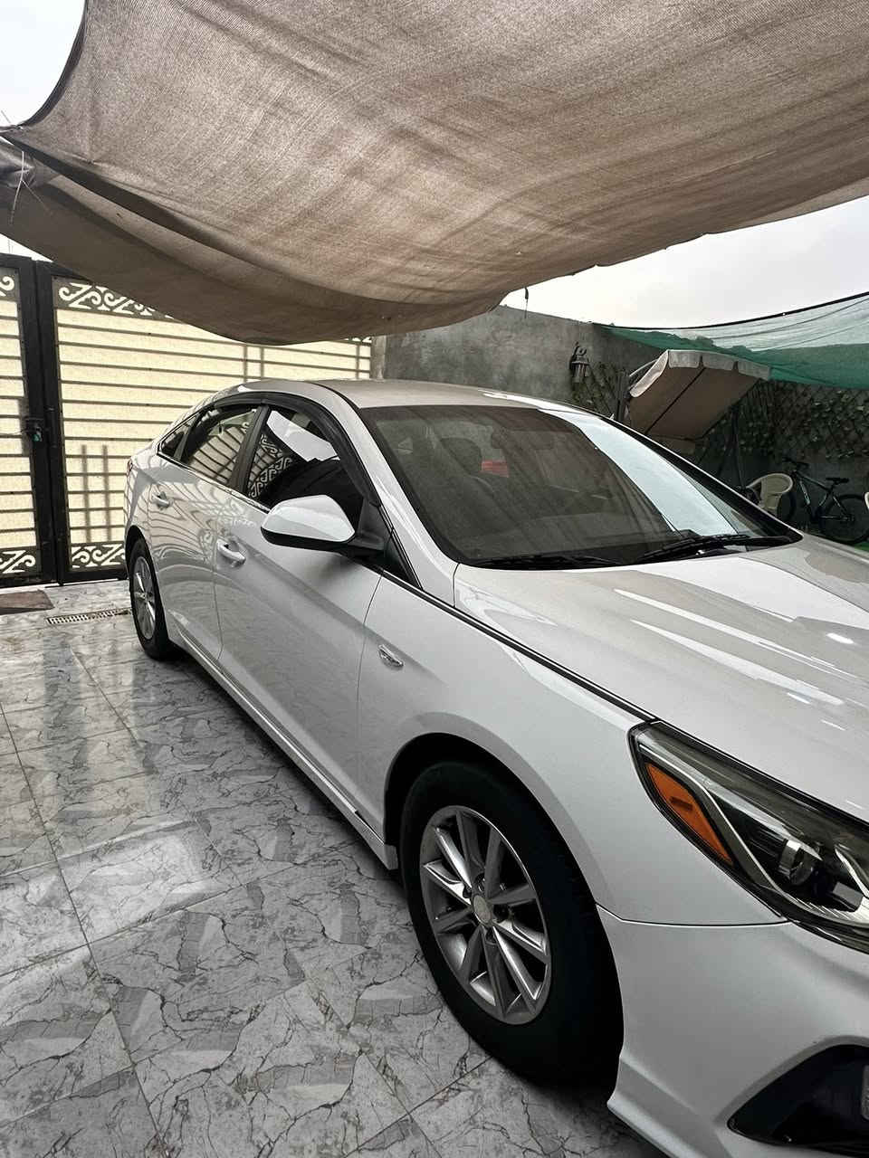 سلام عليكم للبيع سوناتا ادوات مديل 19 وارد كوري قطعتين صبغ سياره جديده دواخل جلد تحكم مرايات شفط شاشه كامره ماشيه 64 الف ك. بانزين مكان البصره السعر 85 المكان البصره حاجز مرور ***********
